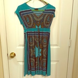 Barely worn green dress PERFECT for the Summer